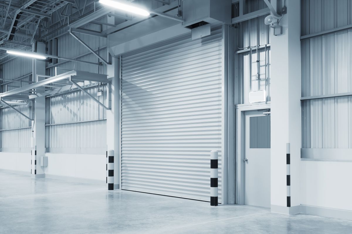 Maintenance d'une porte sectionnelle en Ille et Vilaine (35) Maintenance d'une porte sectionnelle en Ille et Vilaine (35)